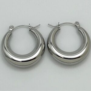Nickel Free Hollow Chunky Hoop Earrings Silver Color Earrings with storage pouch